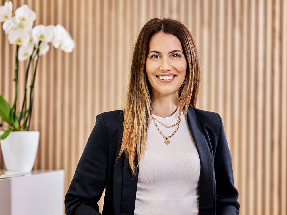 Portrait von Frau Catarraso, Praxis- und Patientenmanagement, Portrait von Frau Catarraso, Praxis- und Patientenmanagement